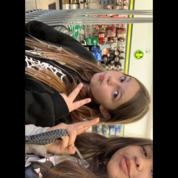 Meet your Posher, Chloe - Picture 1 of 1